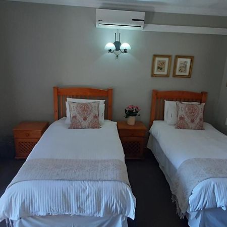 Van Dykshuis Guest House Heidelberg  Esterno foto