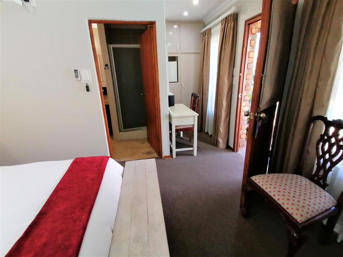 Van Dykshuis Guest House Heidelberg  Esterno foto